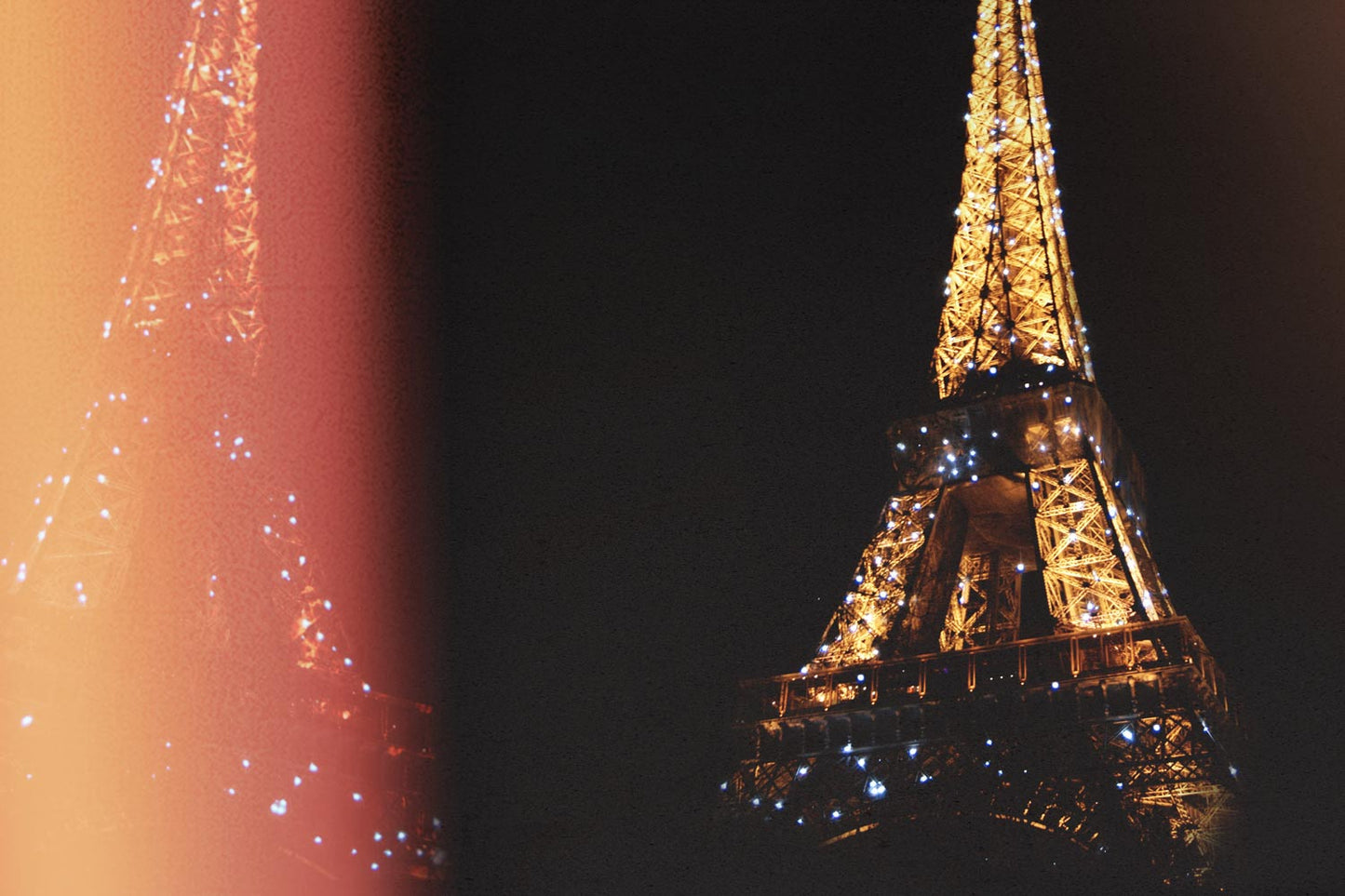 Eiffel In Vintage Peach Horizontal