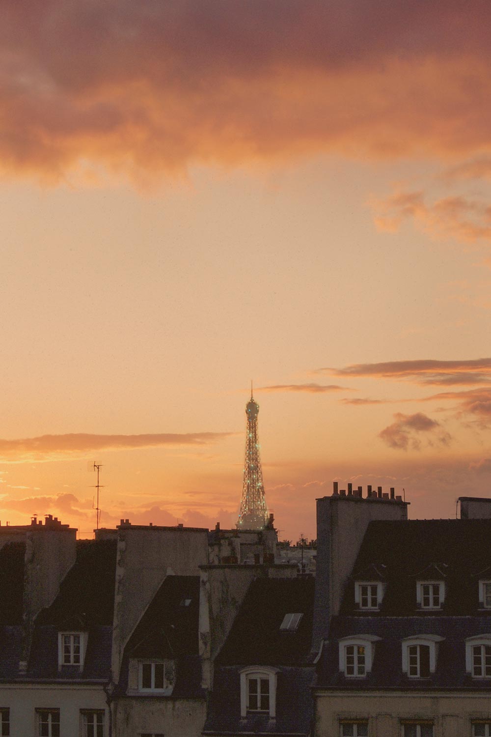 Dawn at Pompidou Vertical